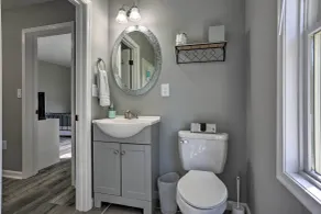 Scotron Home W/game Room - 5 Miles to Skiing! - Badrum
