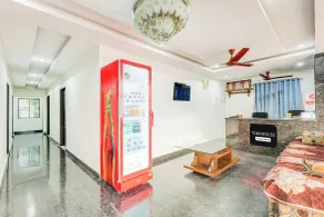 Super OYO Townhouse Gajuwaka Centre - Hall