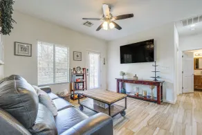 Private Acreage, Pet-friendly Yard! Gilbert Haven - Innvendig