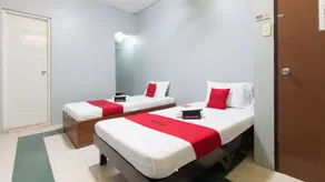 RedDoorz at Teofila Lodge - Chambre