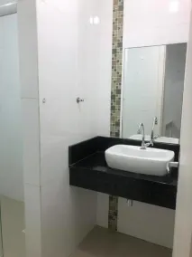 Pousada Rota do Sol Bombinhas Suítes e Flats - café da manhã servido de nov a páscoa - Badezimmer