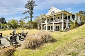 Luxe Lake Greenwood Retreat: Dock & Deck! - Interiør