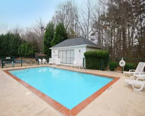 Quality Inn Carrollton Medical Center - Piscina