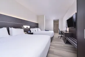 Holiday Inn Express Mystic by IHG - Room