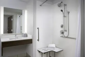 Holiday Inn Express & Suites Pittsburgh North Shore by IHG - Salle de bain