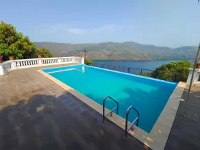 On The High Ground Tourism Point - Pool