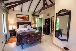Marenaz Oceanfront Resort - Zimmer