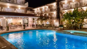 Sarantis Hotel - Piscine