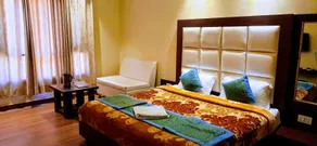 Mahesh Hotel & Restaurant - Zimmer