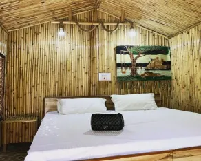 Tirthan Village Huts - Room