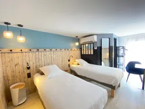 Hôtel Kyriad Bourgoin-Jallieu - Vue de la chambre