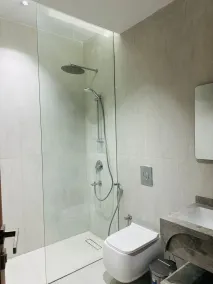 Diamond Base - Bathroom