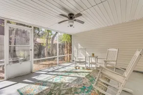 Cottage Vibes in Shalimar! Pet-friendly Townhome - Innenbereich