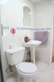 Casa Suiza - Bathroom