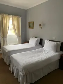Blue Bell Hotel - Chambre