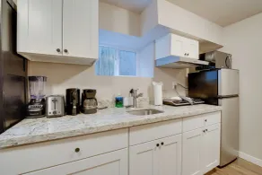 Walk to Light Rail: Quiet Judkins Park Home Base! - Interiør
