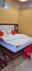 Pine Palace Homestay - Chambre
