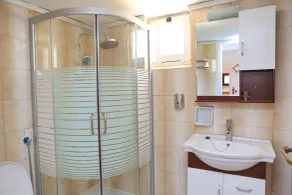 Maria Apartments "by Checkin" - Salle de bain