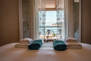 Neptune Sea House - Beachfront - Rom