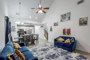 Patio & Fenced Yard! Grove Landing Townhome - Interiør