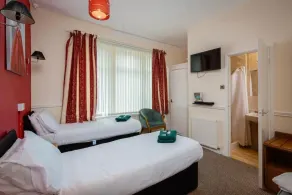 Lanayr Hotel Blackpool Limited - Rum