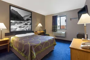 Super 8 by Wyndham Helena - Chambre
