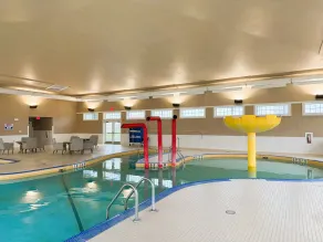 Comfort Inn & Suites Sheboygan I-43 - Piscine