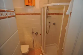 Sandra Villa Rooms - Banheiro