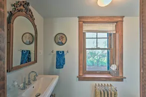 Spacious 'old Saguache Manor' - Built in 1914 - Baño
