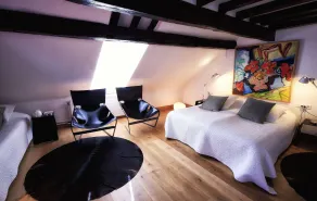 Galerie Hotel Dis - Habitación