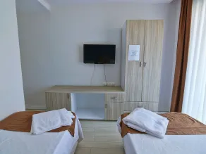 Airport Güllük Otel - Rom