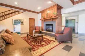Quality Inn & Suites East Troy I-43 - Lobby