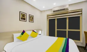 Itsy Hotels Transit Express Near Sealdah Station - Værelse