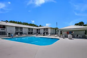 Clarion Pointe Marshall - Piscine