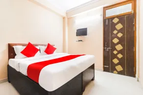 OYO 61469 Kalawati Palace - Chambre