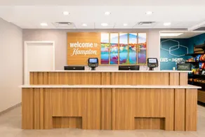 Hampton Inn & Suites Chicago/St. Charles - Rezeption