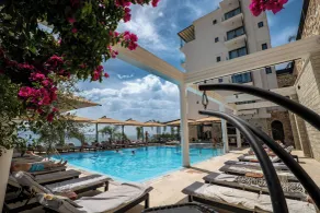 Art Hotel - Pool