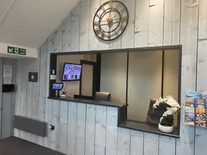 Escape Hotel - Lobby