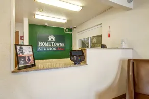HomeTowne Studios by Red Roof Philadelphia - Mt Laurel-Maple Shade, NJ - Réception