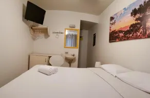 Esquina Batel - Hotel Econômico - Room