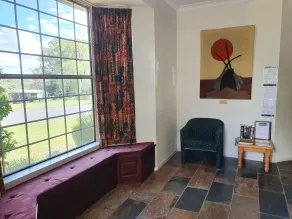 McNevins Warwick Motel - Reception