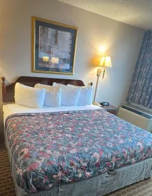 Napoleon Inn and Suites - Rum
