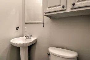 Airy Villa in Austin w/ Badminton/Volleyball Court - Innenbereich