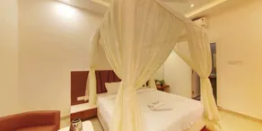 Hotel Nainas Palace - Room