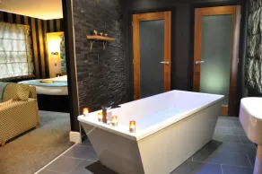 The Angel Inn Hotel - Baño