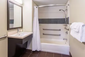 Sonesta ES Suites Atlanta Alpharetta Avalon - Salle de bain