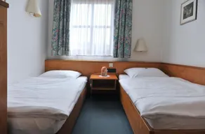 Hotel Grüner Baum - Quarto