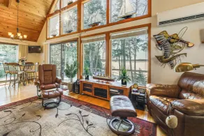 Gateway to Acadia! Green Lake Home w/ Hot Tub - Innenbereich