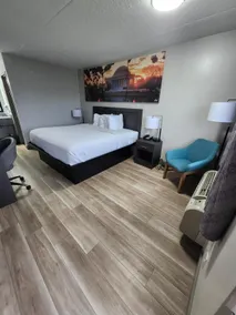 Days Inn by Wyndham Charleston WV - Room