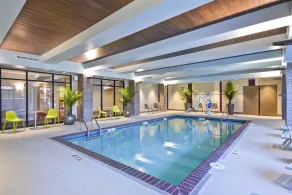 Home2 Suites by Hilton Kansas City KU Medical Center - Piscine